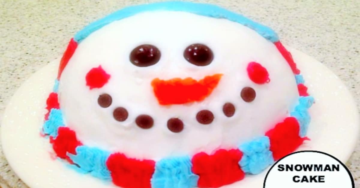 snowman face Christmas cake
