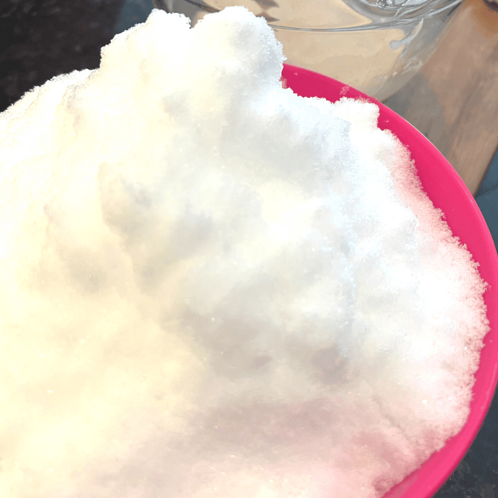 how to make snow cream with snow white fluffy snow in a bowl