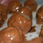 Chocolate Covered Brownie Bites Recipe: brownie balls covered in chocolate