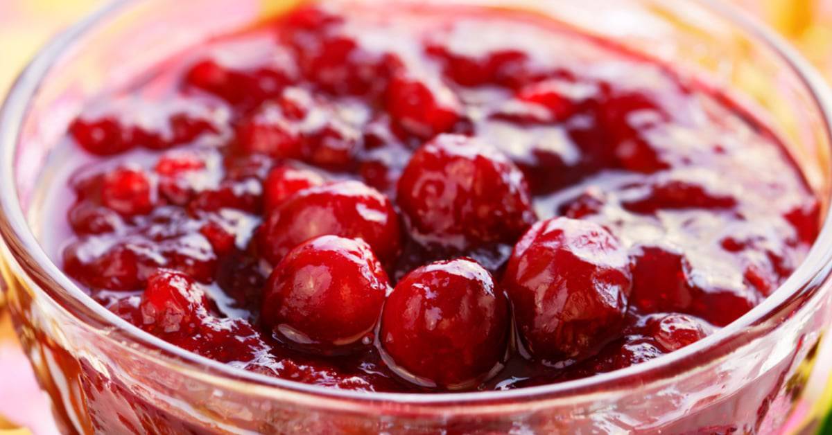 How To Make Homemade Cranberry Sauce Quick (simple cranberry sauce for holiday recipes) cranberries sauce in a holiday dish
