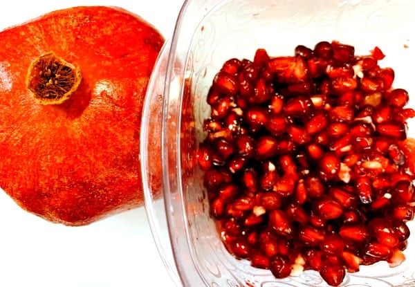 How To Cut Pomegranate
