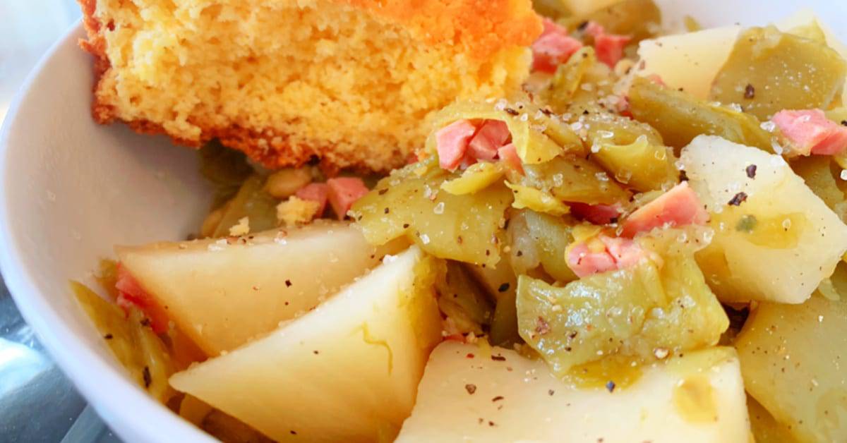 Green beans and potatoes in crockpot (slow cooker ham potatoes and green beans close up)