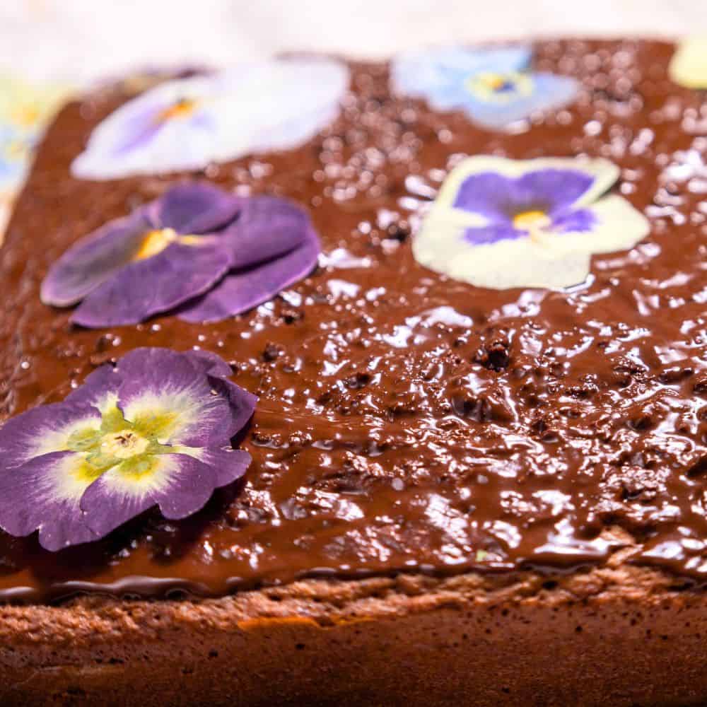 Dark Chocolate Brownies With Real Flowers You Can Eat