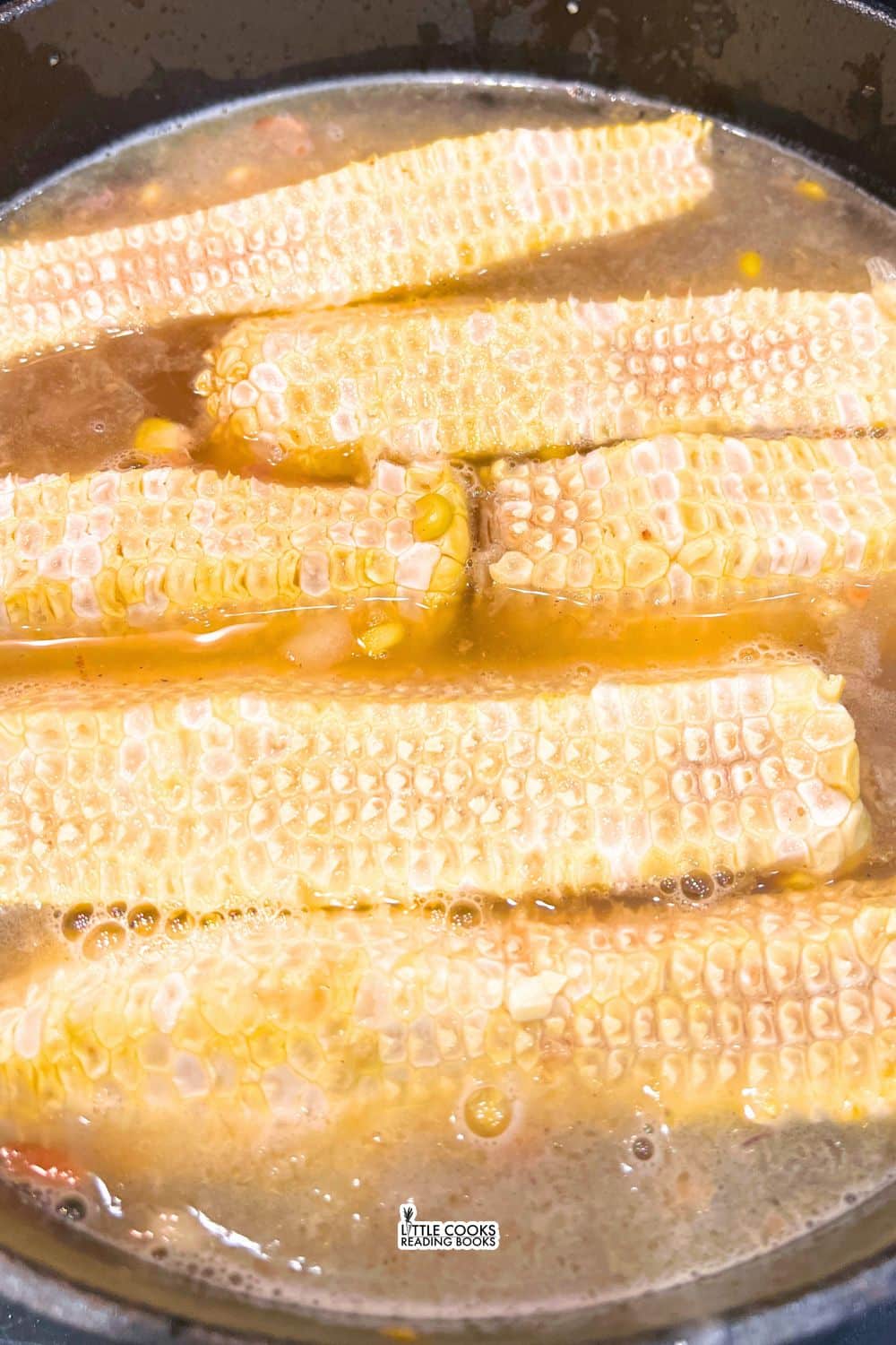 Creamy Corn Chowder Soup with Fresh Corn Cobs Creamy Corn Chowder Soup with Fresh Corn Cobs